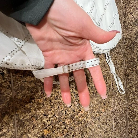 White House Black Market beaded camisole. Size XL. - Picture 6 of 6